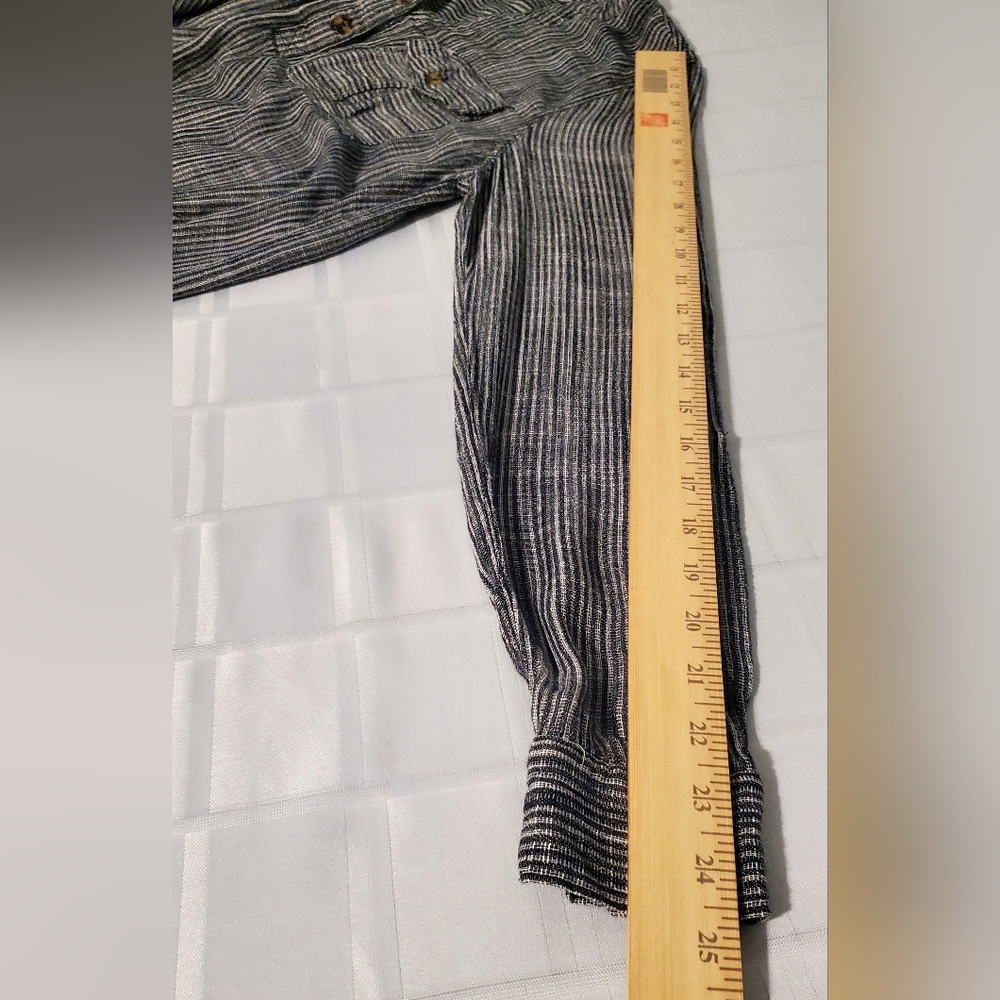 (4/$20) MyStyle Women's Gray Striped Top - Picture 10 of 10